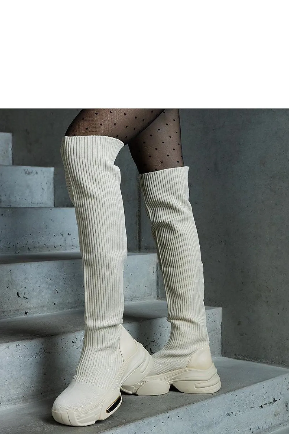 Beige slip-on boots with an elastic collar