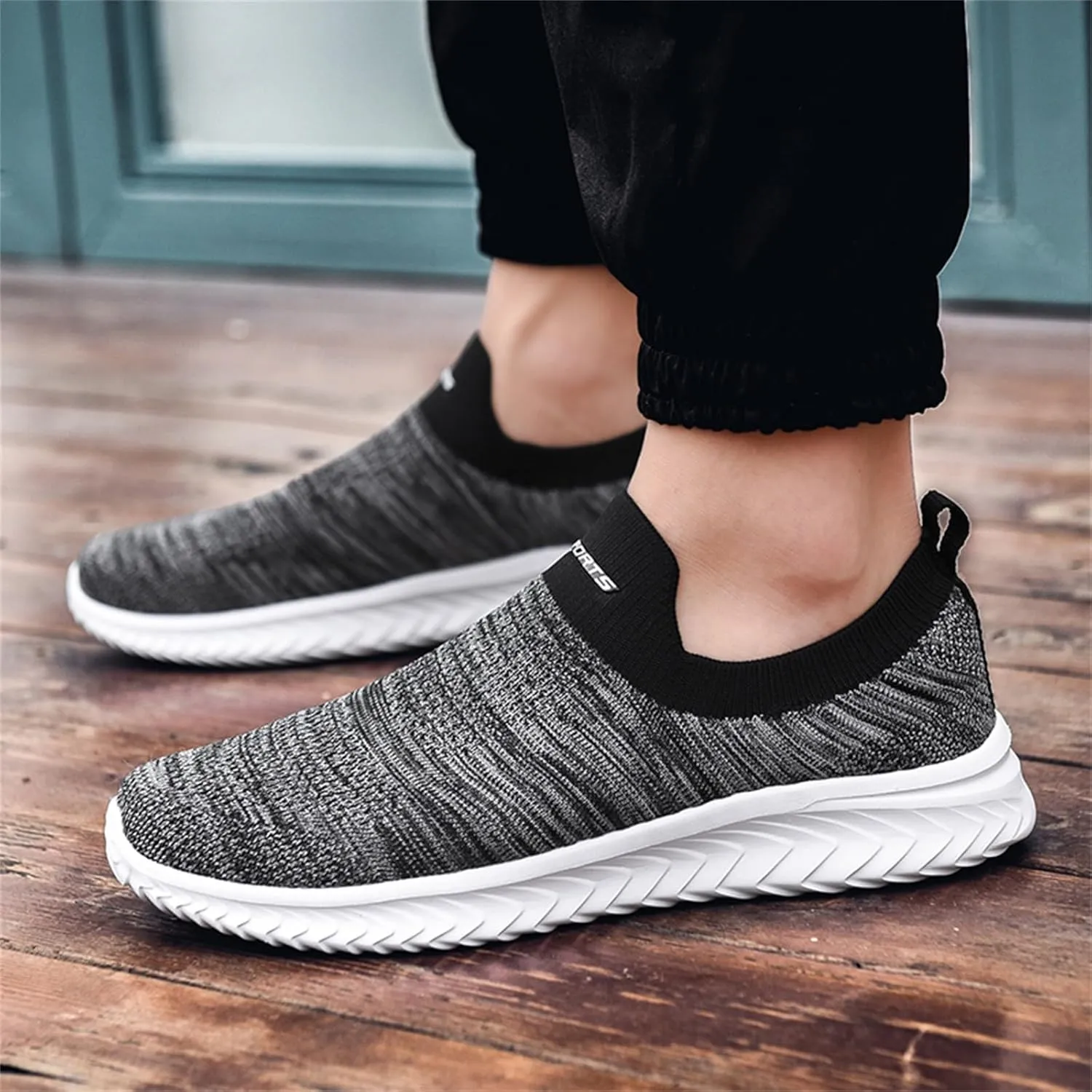 Breathable Diabetic Shoes for Men Lightweight Sport Gym Jogging Walking Sneaker Convenient Elderly Slip on Shoes