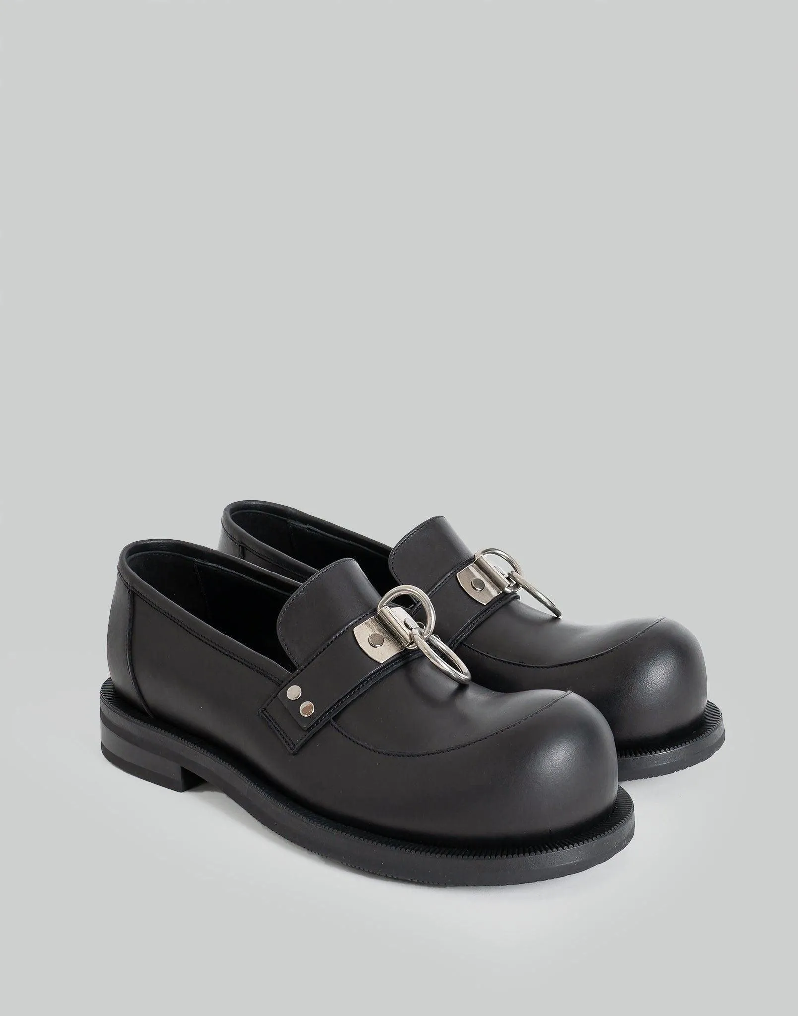 BULB TOE RING LOAFER