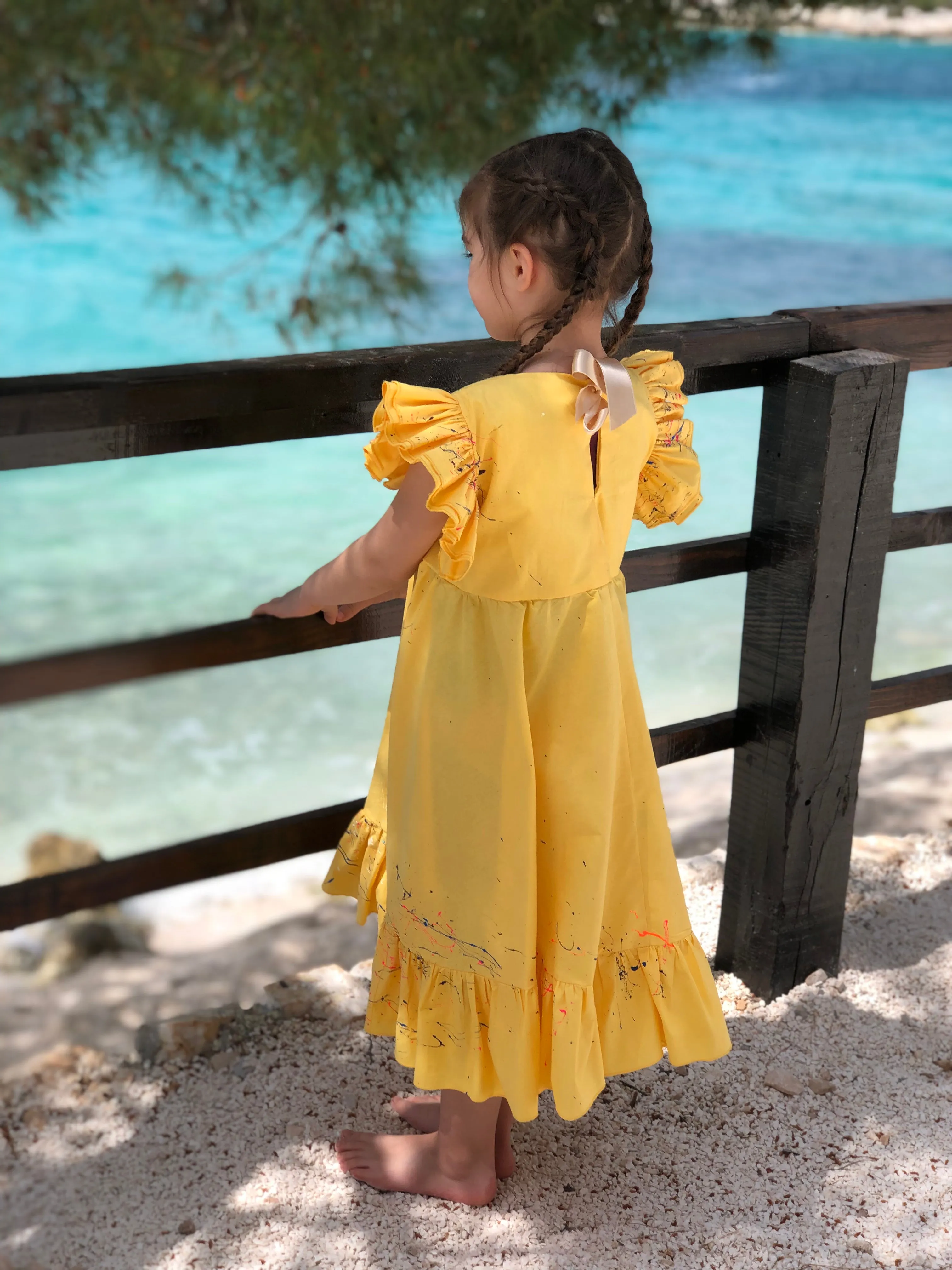 Daisy Yellow