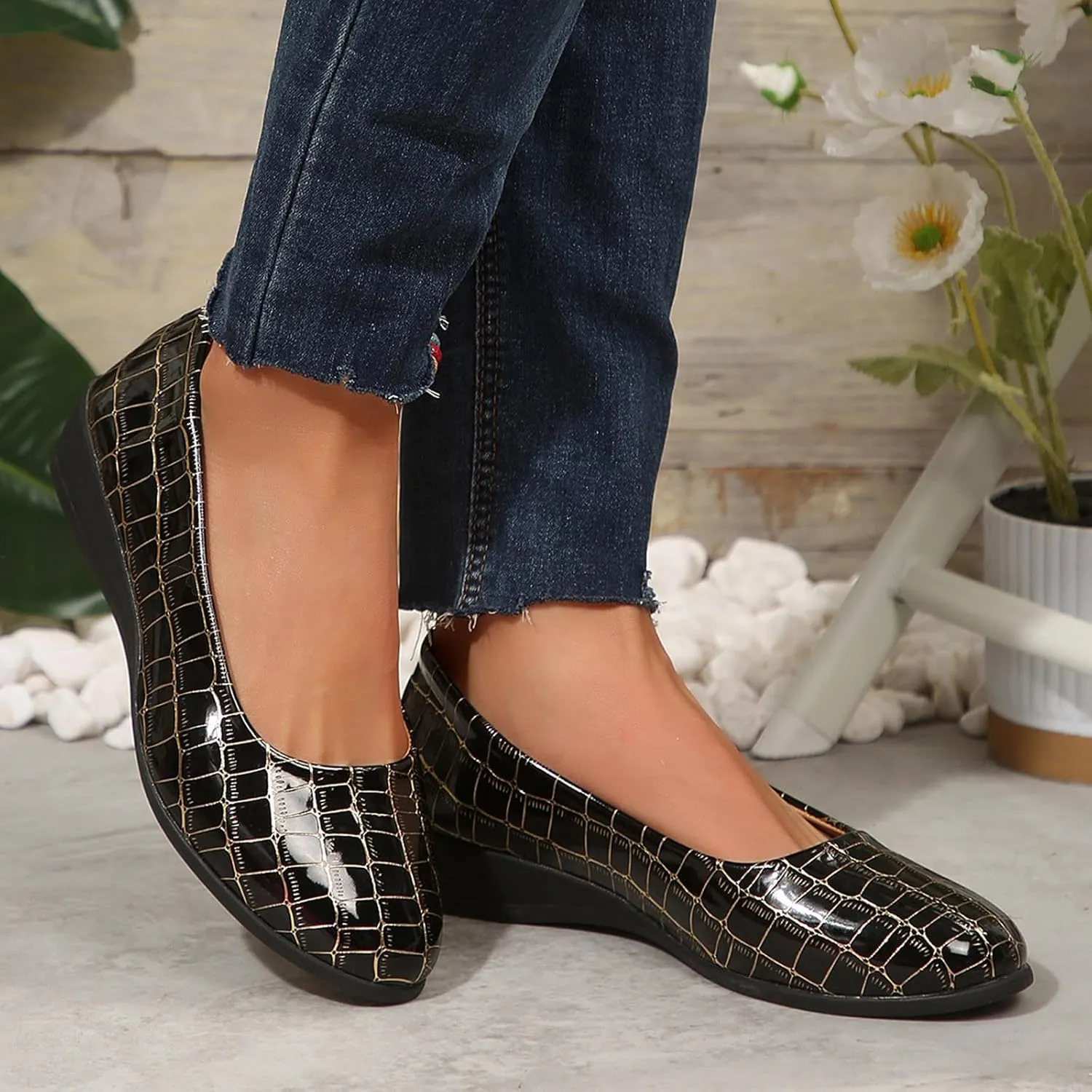 Flats for Women Dressy Comfortable Loafers Round Toe Office Shoes Slip On Ballet Flats Casual Work Shoes Dress Shoes