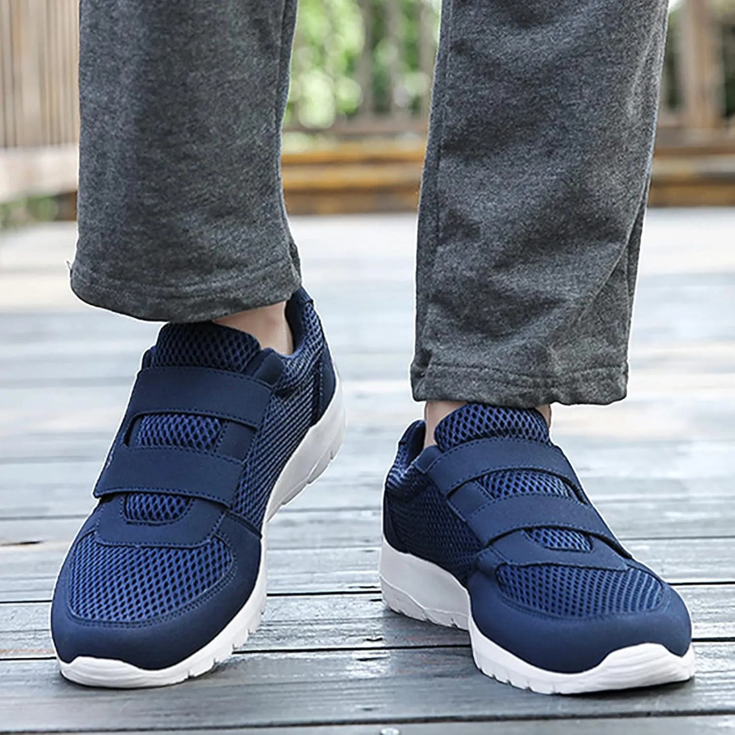 Men's 2023 New Hook Loop Solid Color Fly Woven Mesh Breathable Running Shoes Sneaker Boots Men Men's Sandals Men Shoes