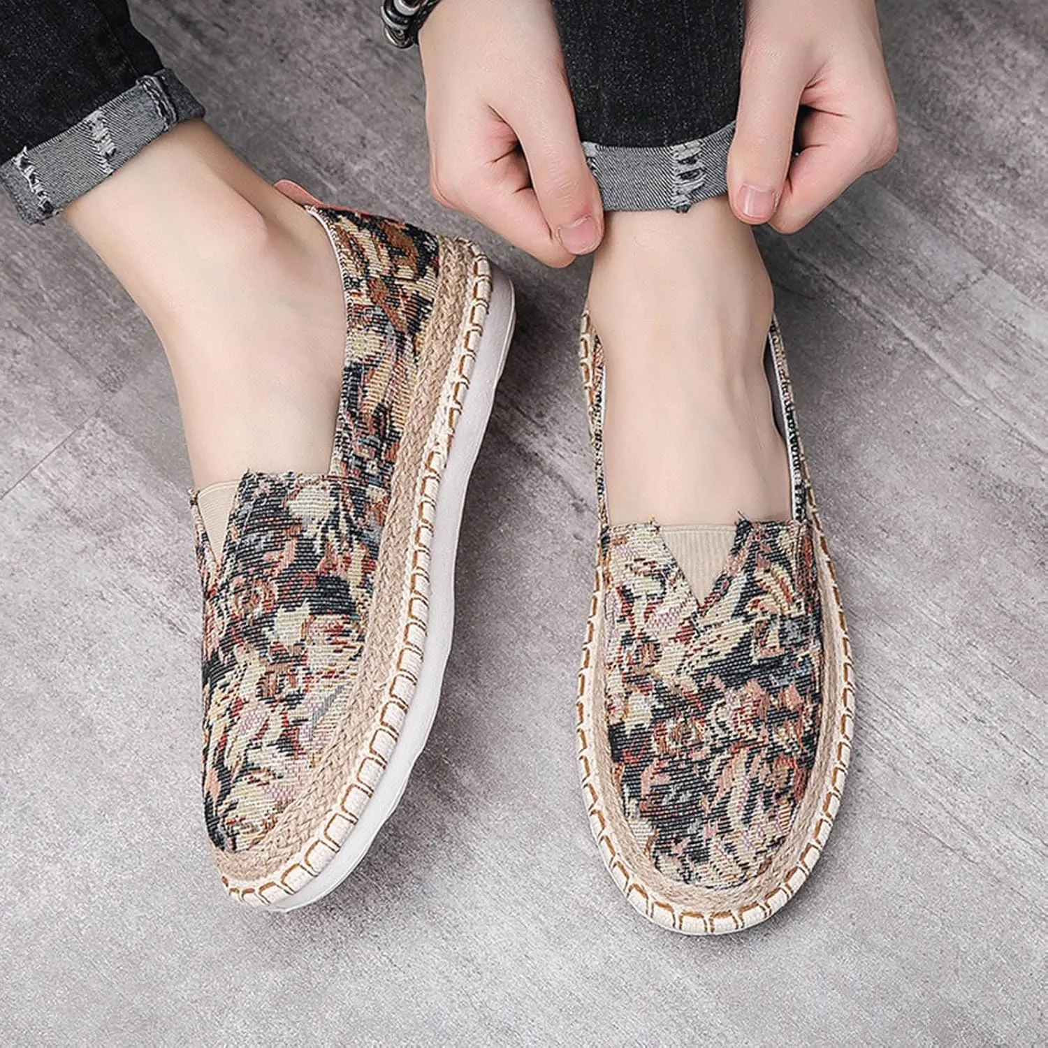 Men's Casual Dress Sneakers New Men's Shoes One Footed Lazy Man Casual Fisherman Shoes Embroidered Floral Cloth
