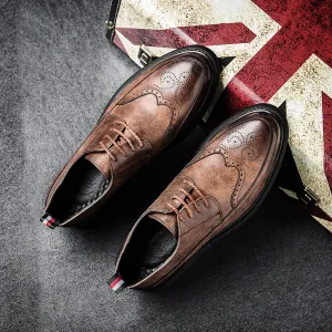 New Business Casual Shoes for men Handmade Breathable Comfortable Jeans Brand Men Shoes   Leather Flat Men Bullock carved Shoes