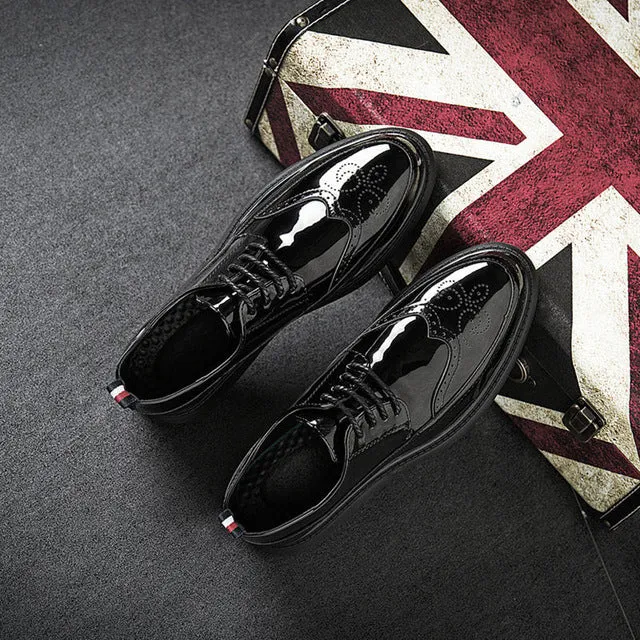 New Business Casual Shoes for men Handmade Breathable Comfortable Jeans Brand Men Shoes   Leather Flat Men Bullock carved Shoes