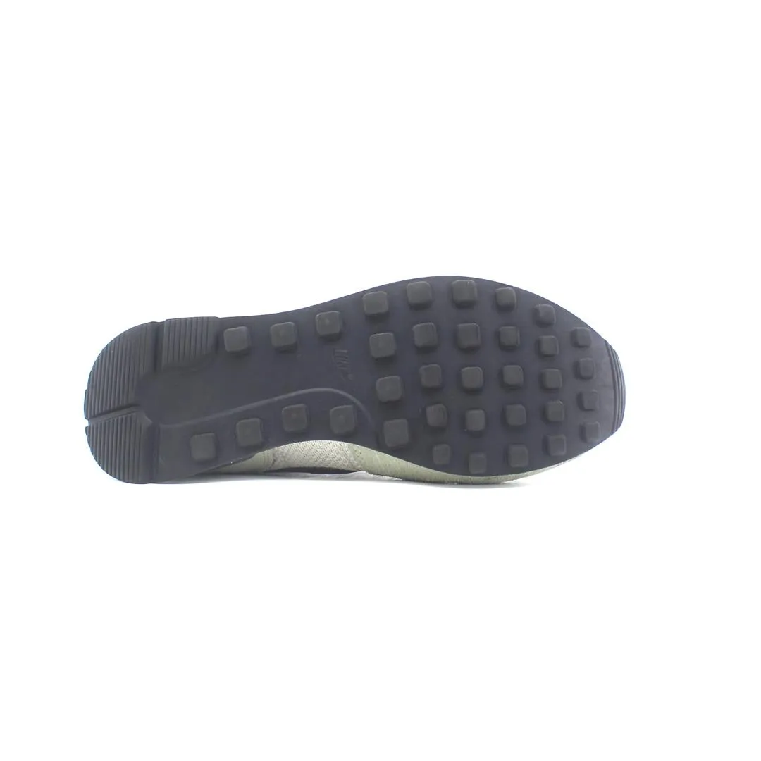 NIKE INTERNATIONLIST