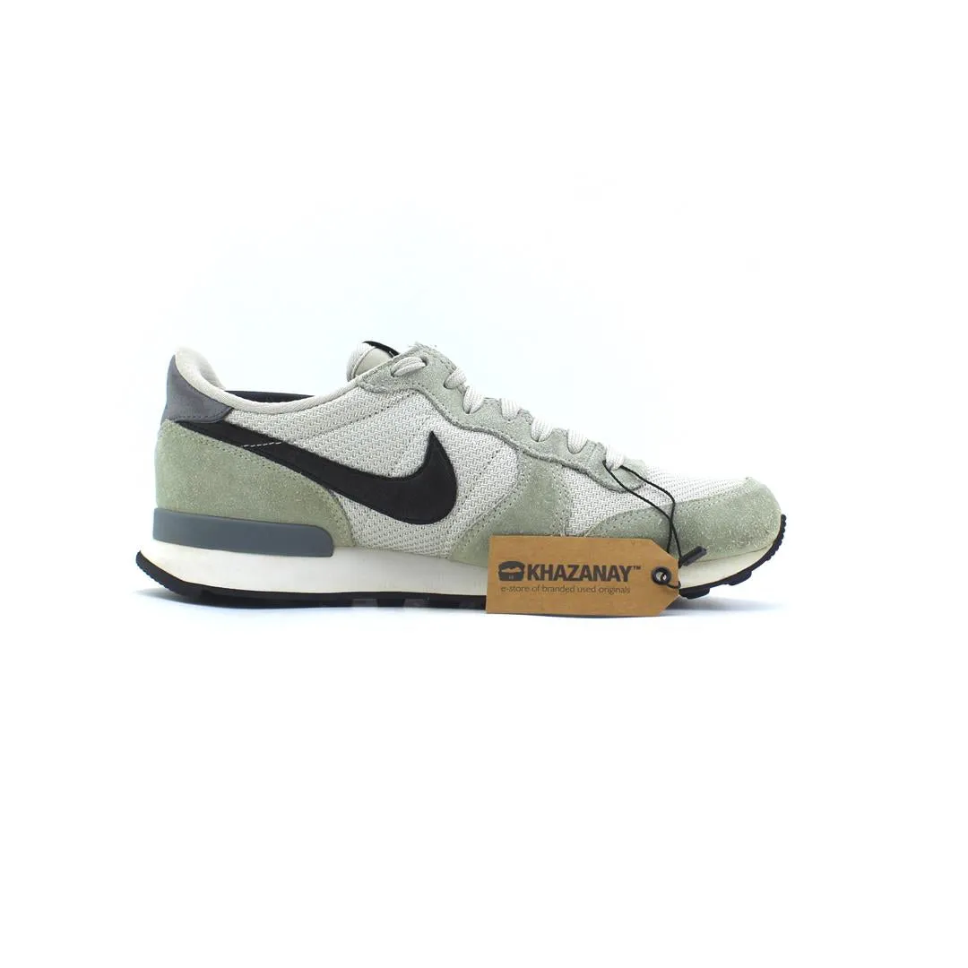 NIKE INTERNATIONLIST
