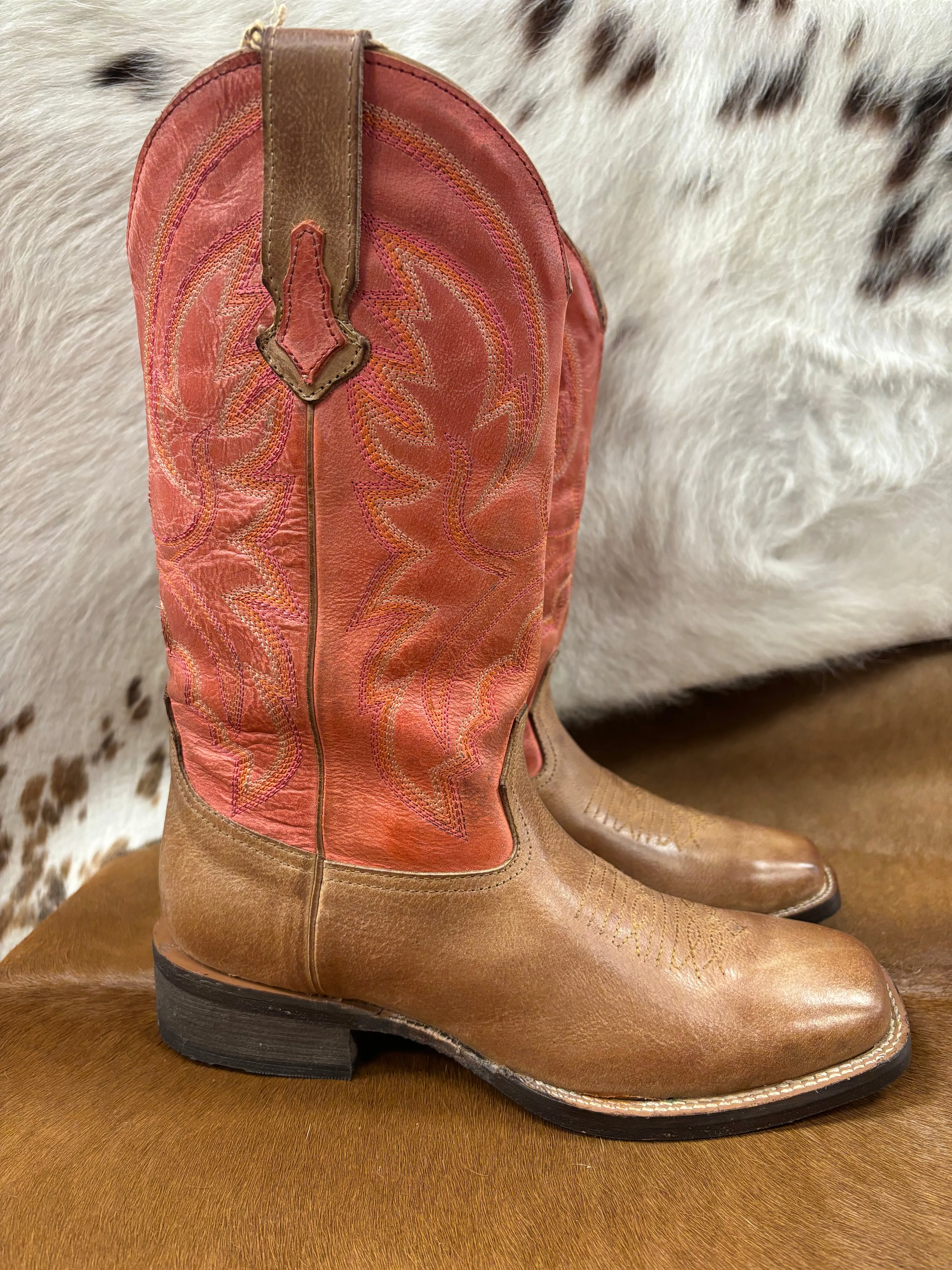 Roper Women's Lindsey Tan Burnished Leather & Red Top Square Toe Cowgirl Boots 0910-3528
