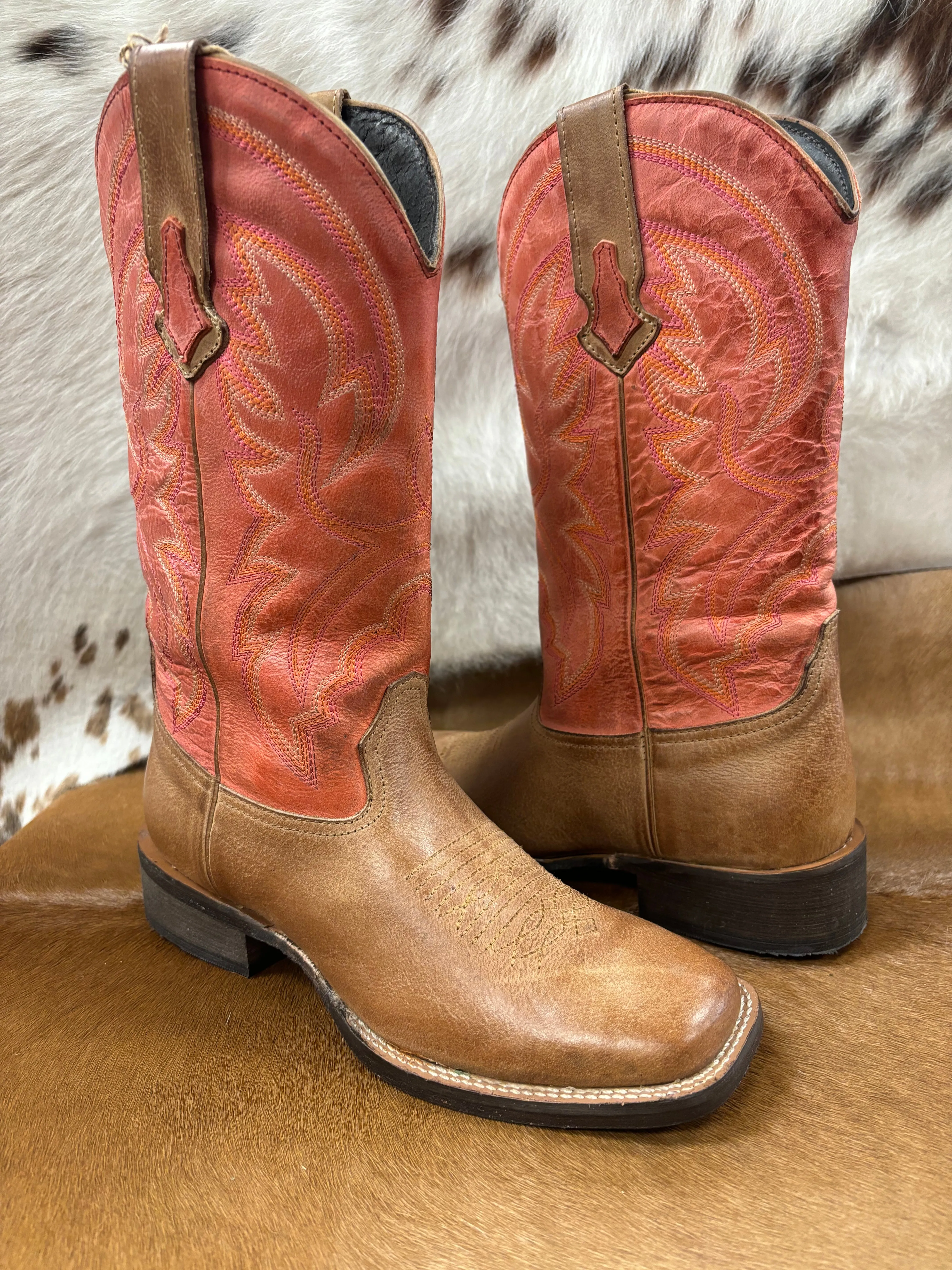 Roper Women's Lindsey Tan Burnished Leather & Red Top Square Toe Cowgirl Boots 0910-3528