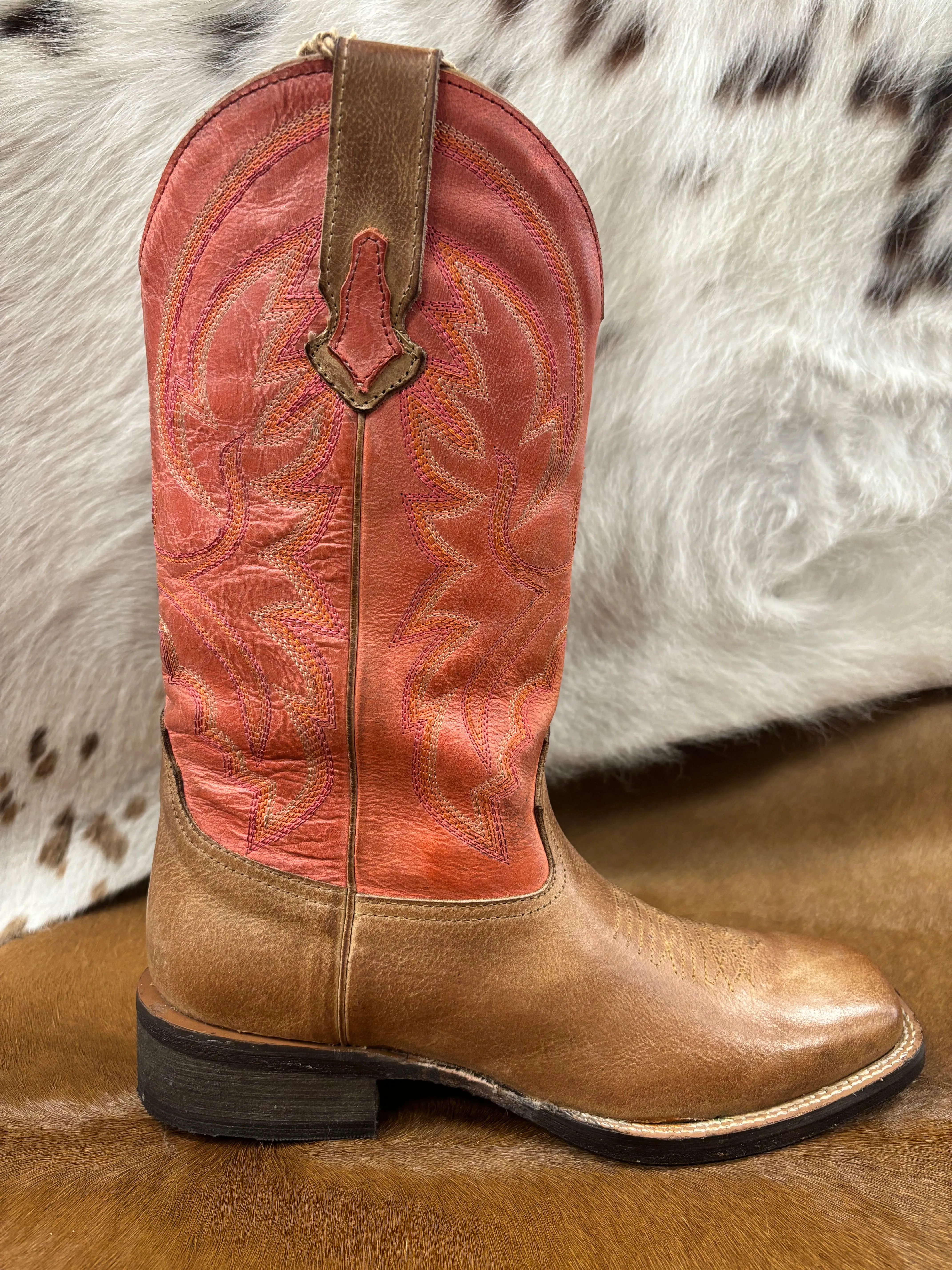 Roper Women's Lindsey Tan Burnished Leather & Red Top Square Toe Cowgirl Boots 0910-3528