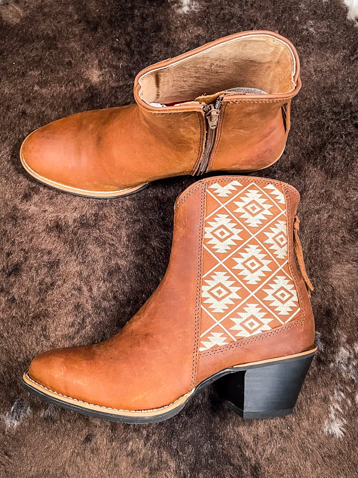 Sadie Twisted X Ankle Booties - Tan