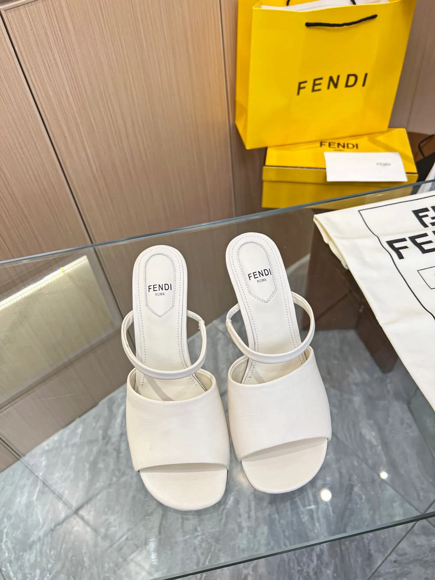 SE1151 FF First High-Heeled Sandals / Size5-11