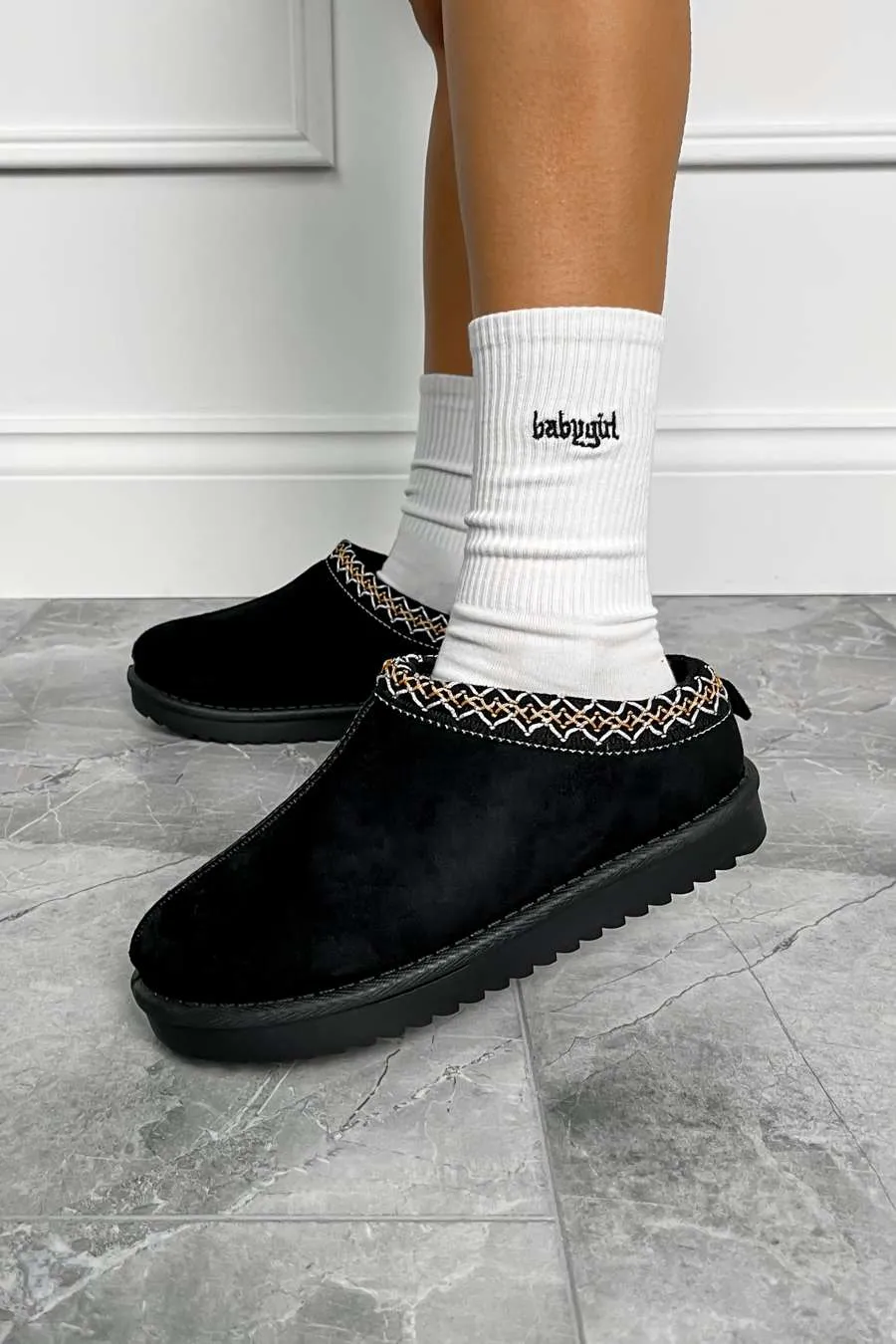 TAZMEN Suede Embroidered Slippers - Black