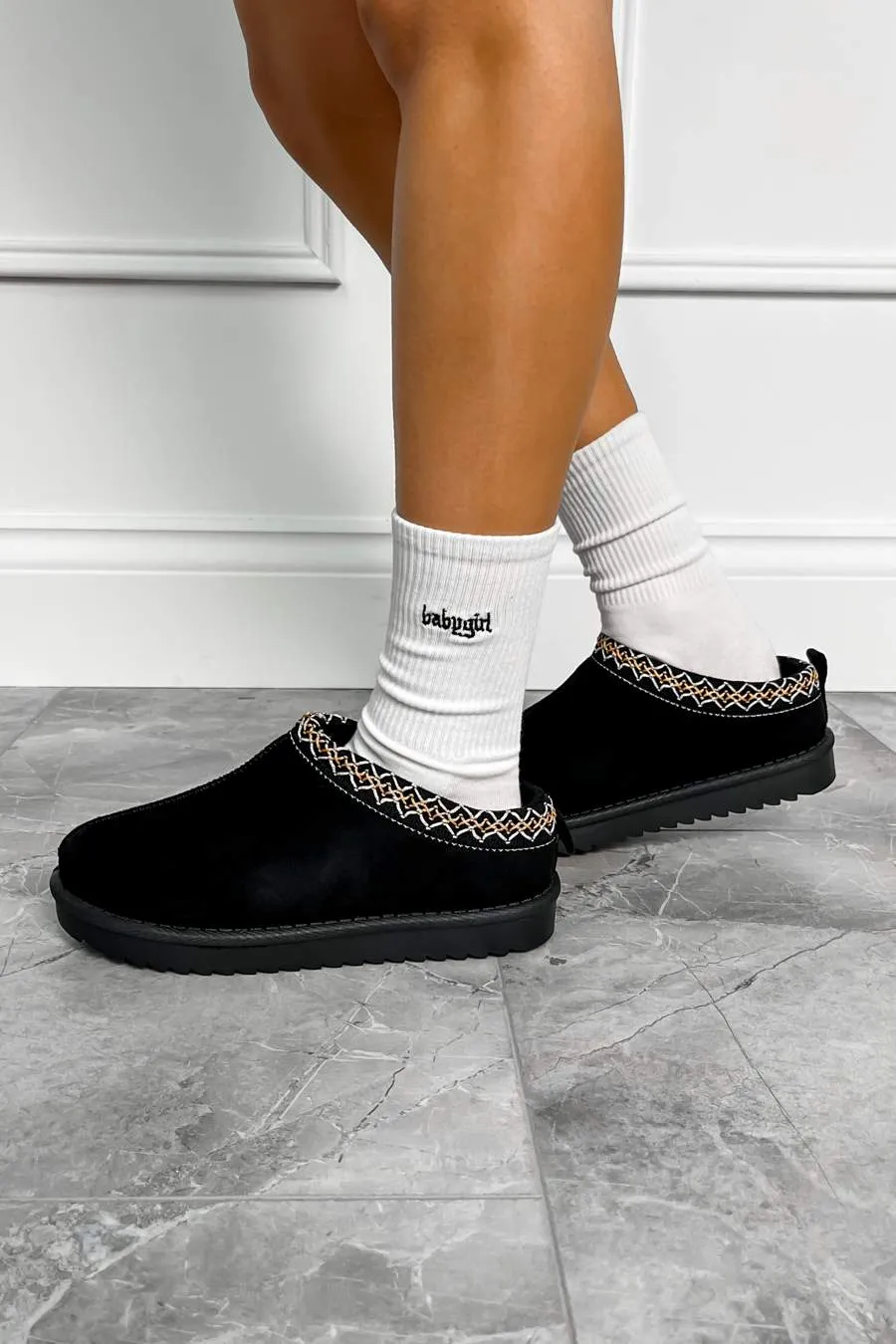 TAZMEN Suede Embroidered Slippers - Black