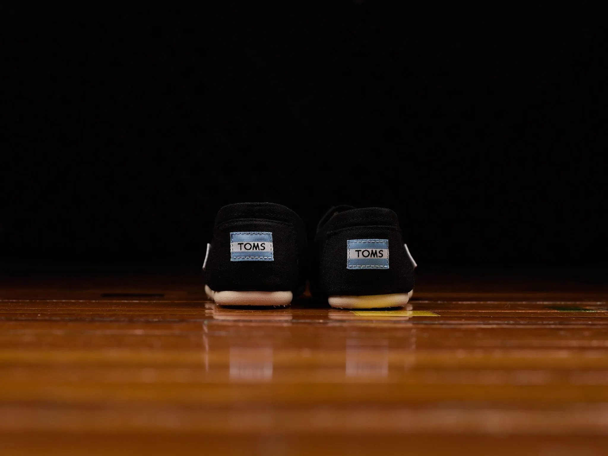 Toms Womens Canvas Black Classic Shoes