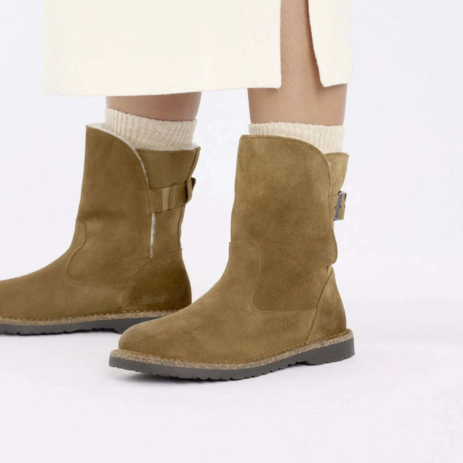 Uppsala Dark Tea Suede Boots