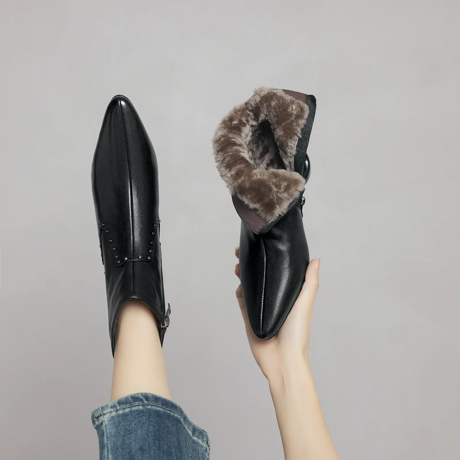 USS Shoes Mary Women's Pointed Toe Ankle Boots