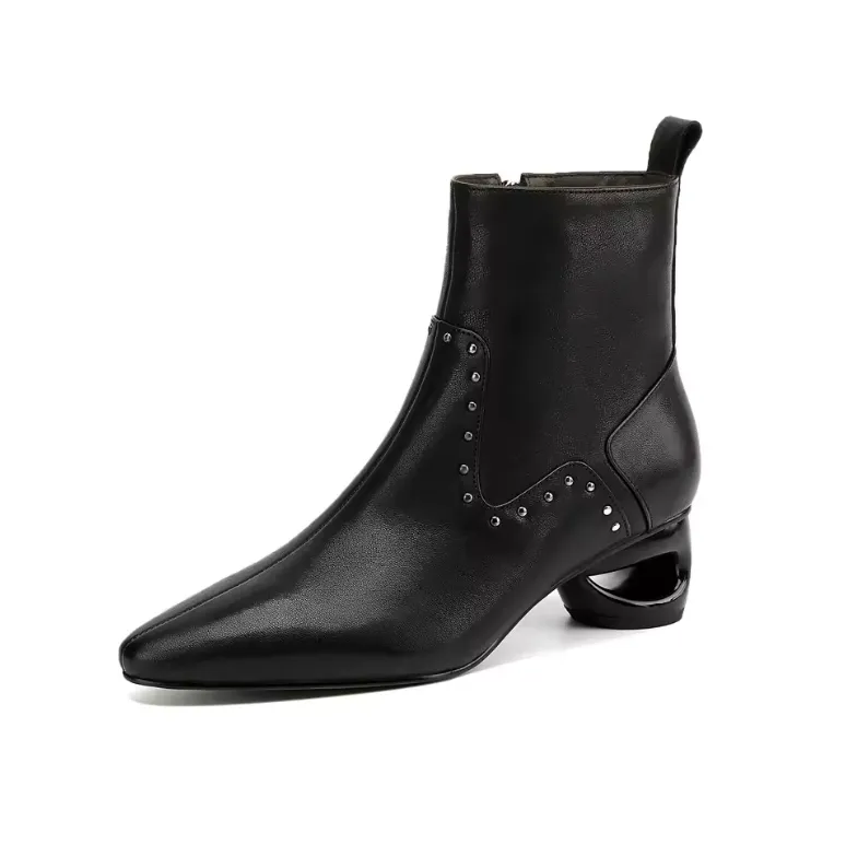 USS Shoes Mary Women's Pointed Toe Ankle Boots
