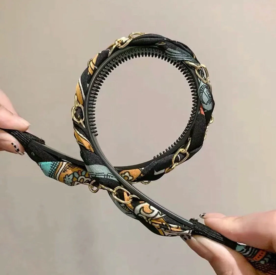 Vintage Chain Streamer Headband