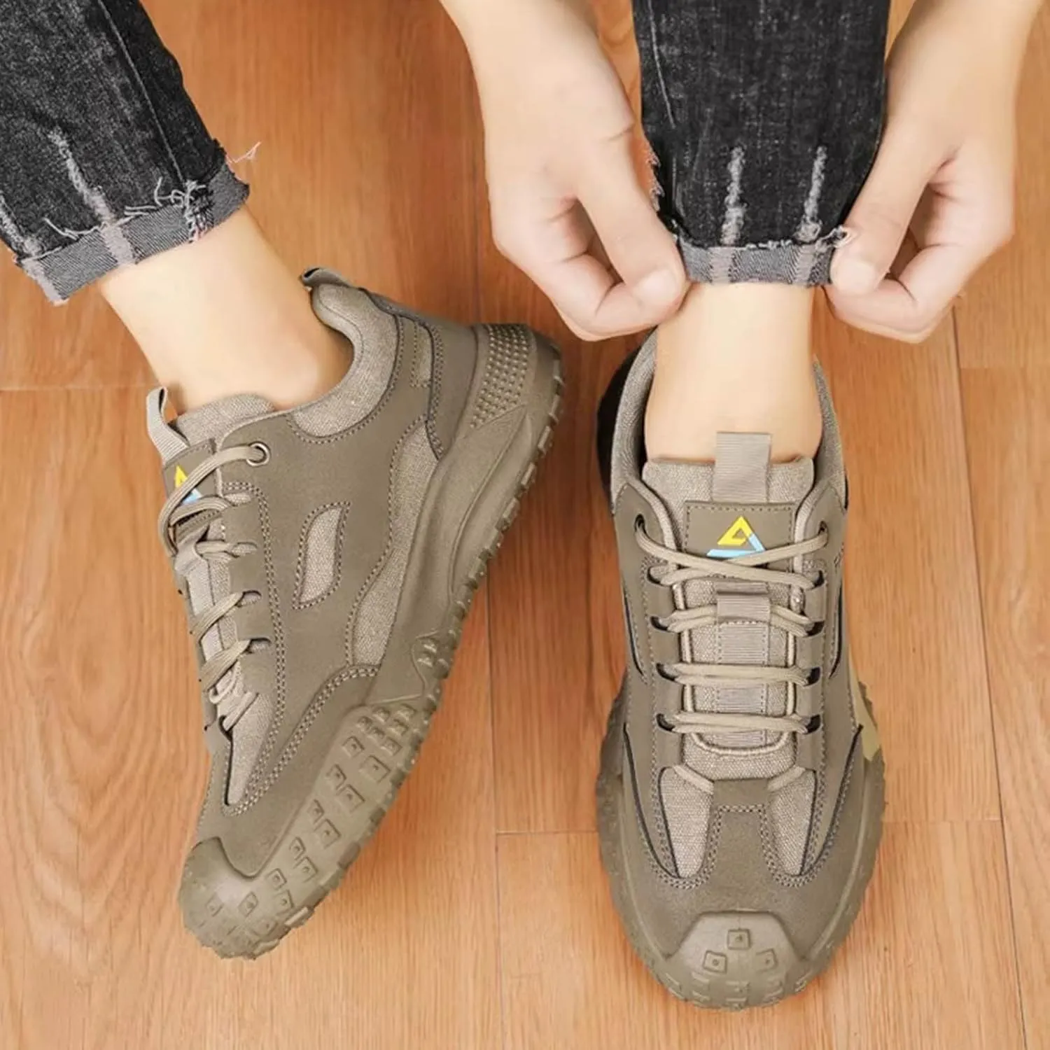Wide Toe Sneakers for Men Casual Fashion Lace Up Outdoor Hiking Walking Running Shoes Summer Breathable Sneakers
