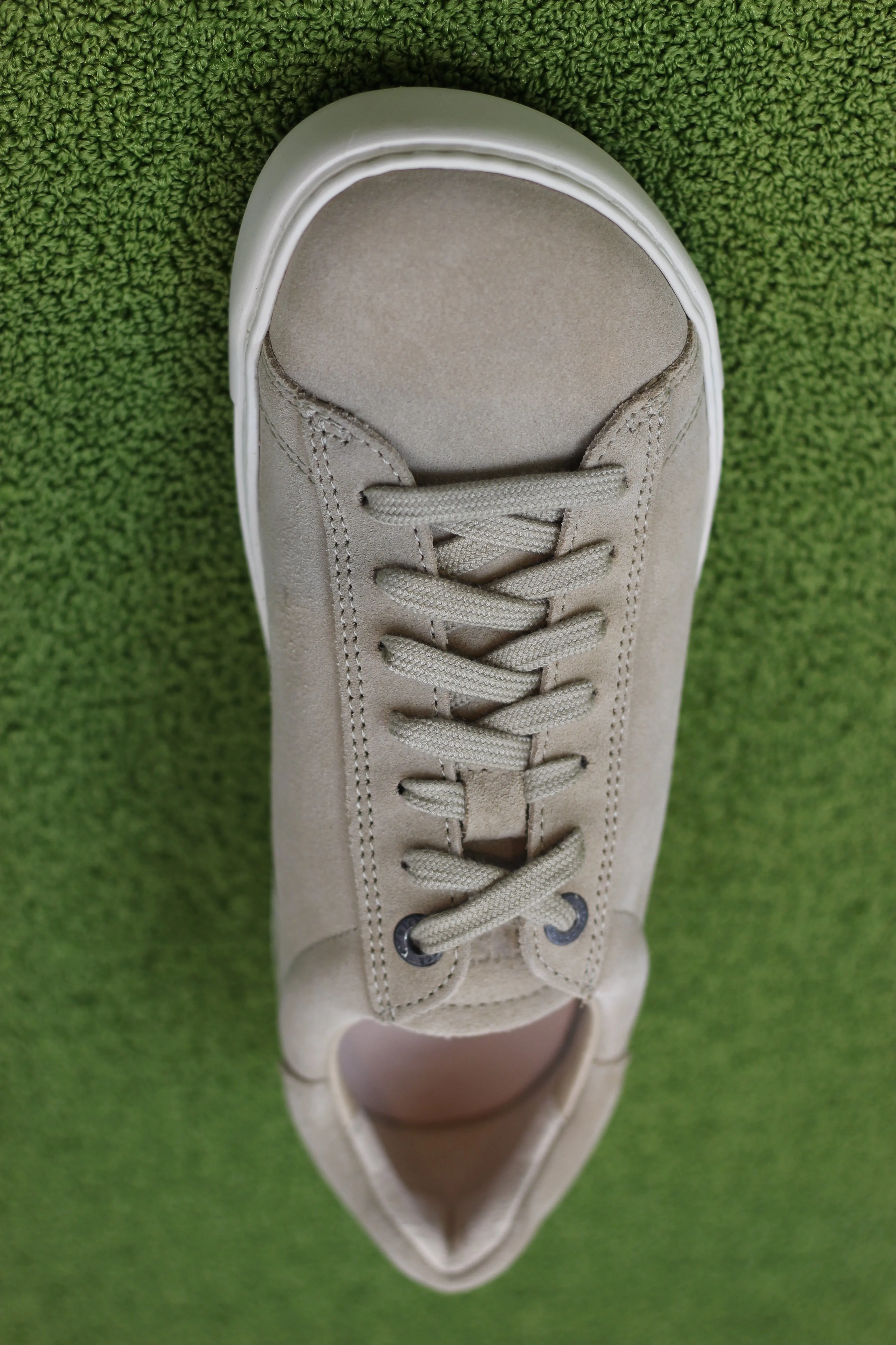 Women's Bend Sneaker - Sandcastle Suede