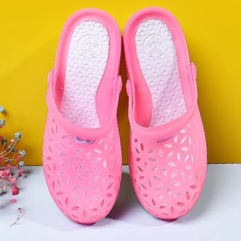 Women's Breathable Hole Non-slip Casual Sandals and Slippers