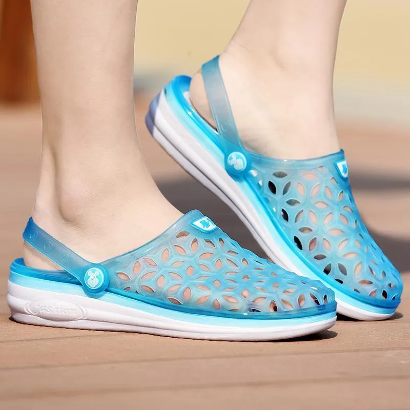 Women's Breathable Hole Non-slip Casual Sandals and Slippers