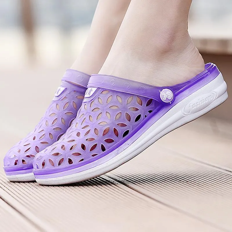 Women's Breathable Hole Non-slip Casual Sandals and Slippers