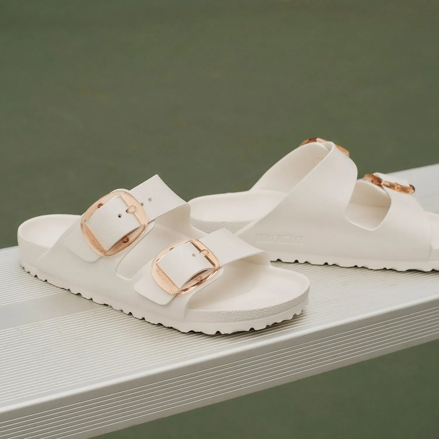 Women's Eva Big Buckle Arizona Eggshell
