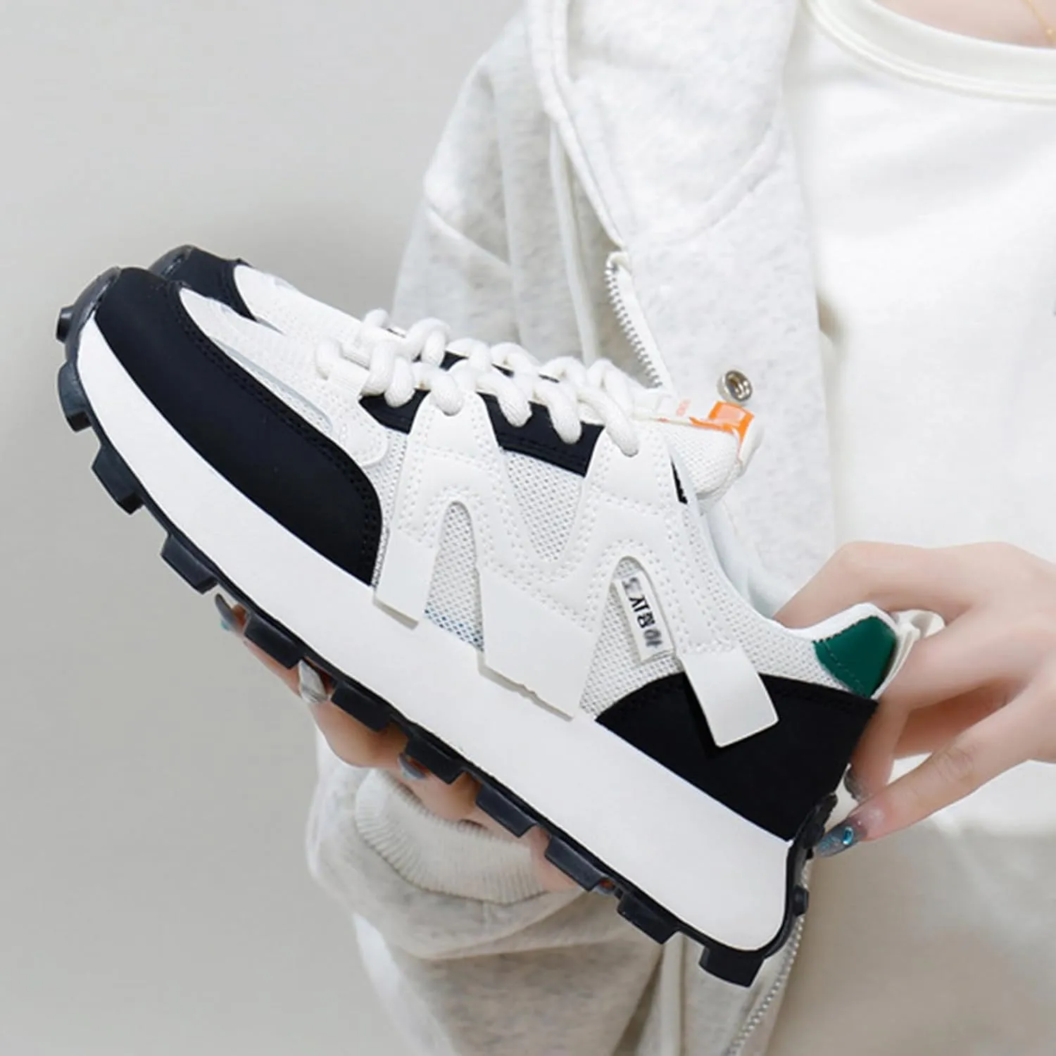 Women's Fashion Dad Sneakers - Comfortable/Breathable Trainers for On-Trend Look - Height Increasing Platform Shoes - Athletic Style,White-39