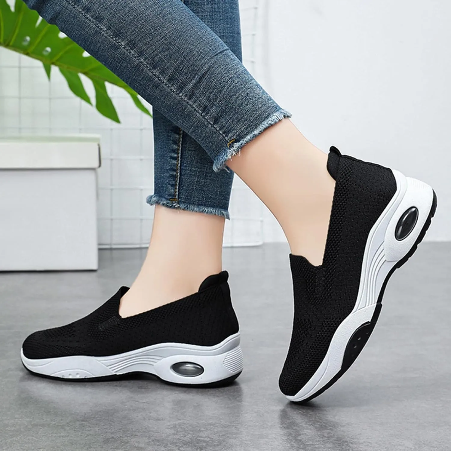 Women's Platform Shoes Flying Weaving Slip On Sneakers Lightweight Comfortable Loafers for Women Casual Breathable Outdoor Walking Shoes