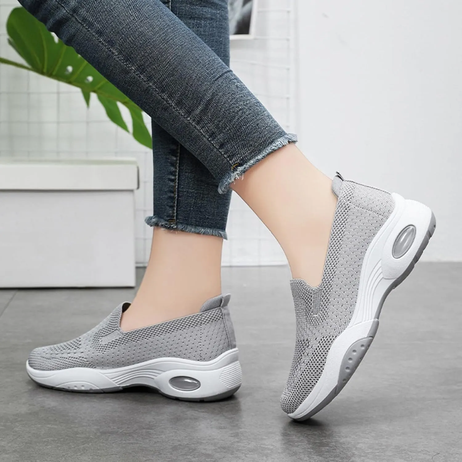 Women's Platform Shoes Flying Weaving Slip On Sneakers Lightweight Comfortable Loafers for Women Casual Breathable Outdoor Walking Shoes